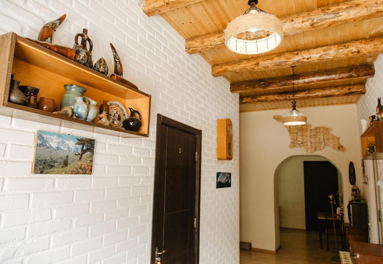 Home Kazbegi Stepantsminda Exterior foto