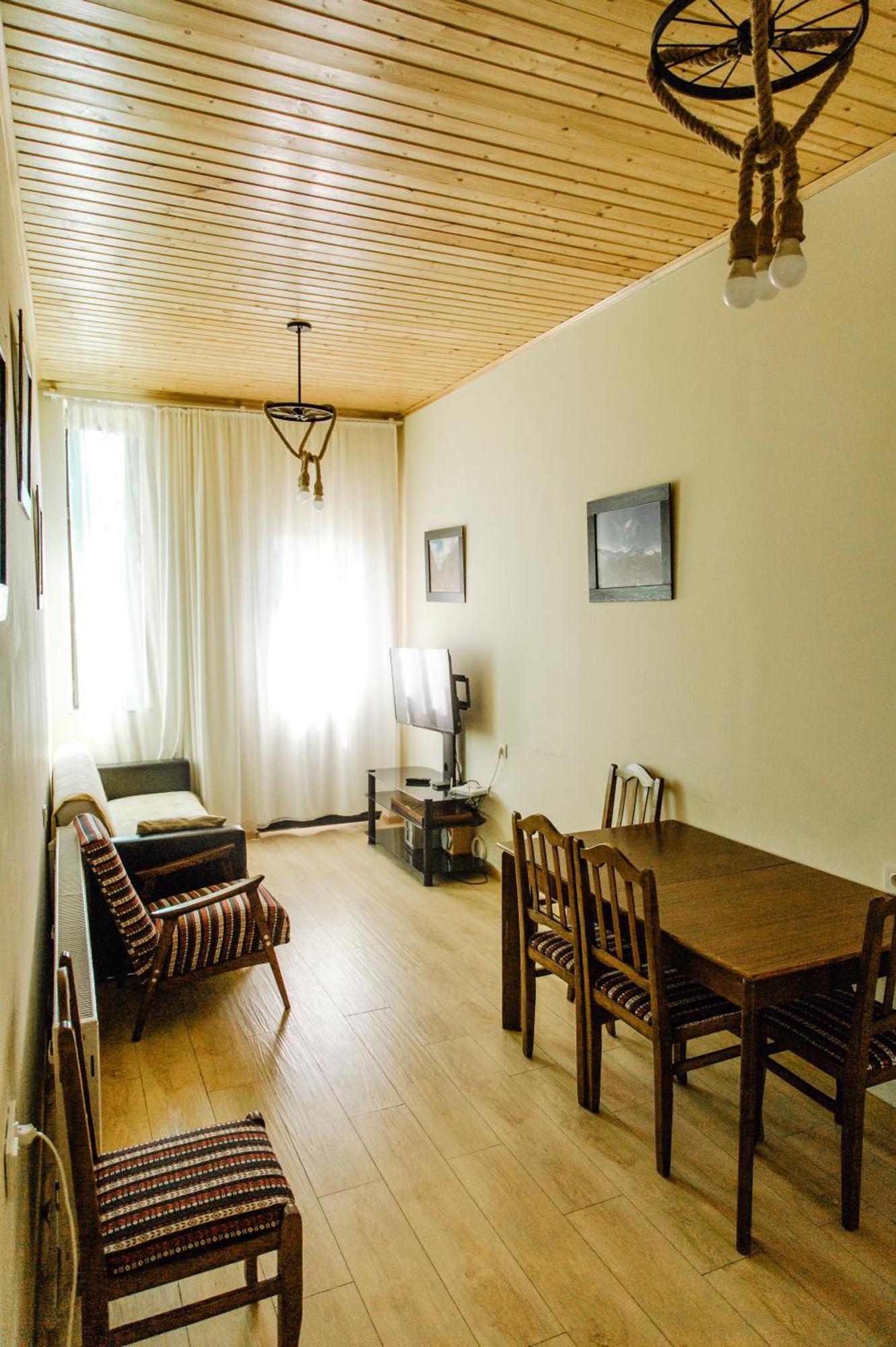 Home Kazbegi Stepantsminda Exterior foto